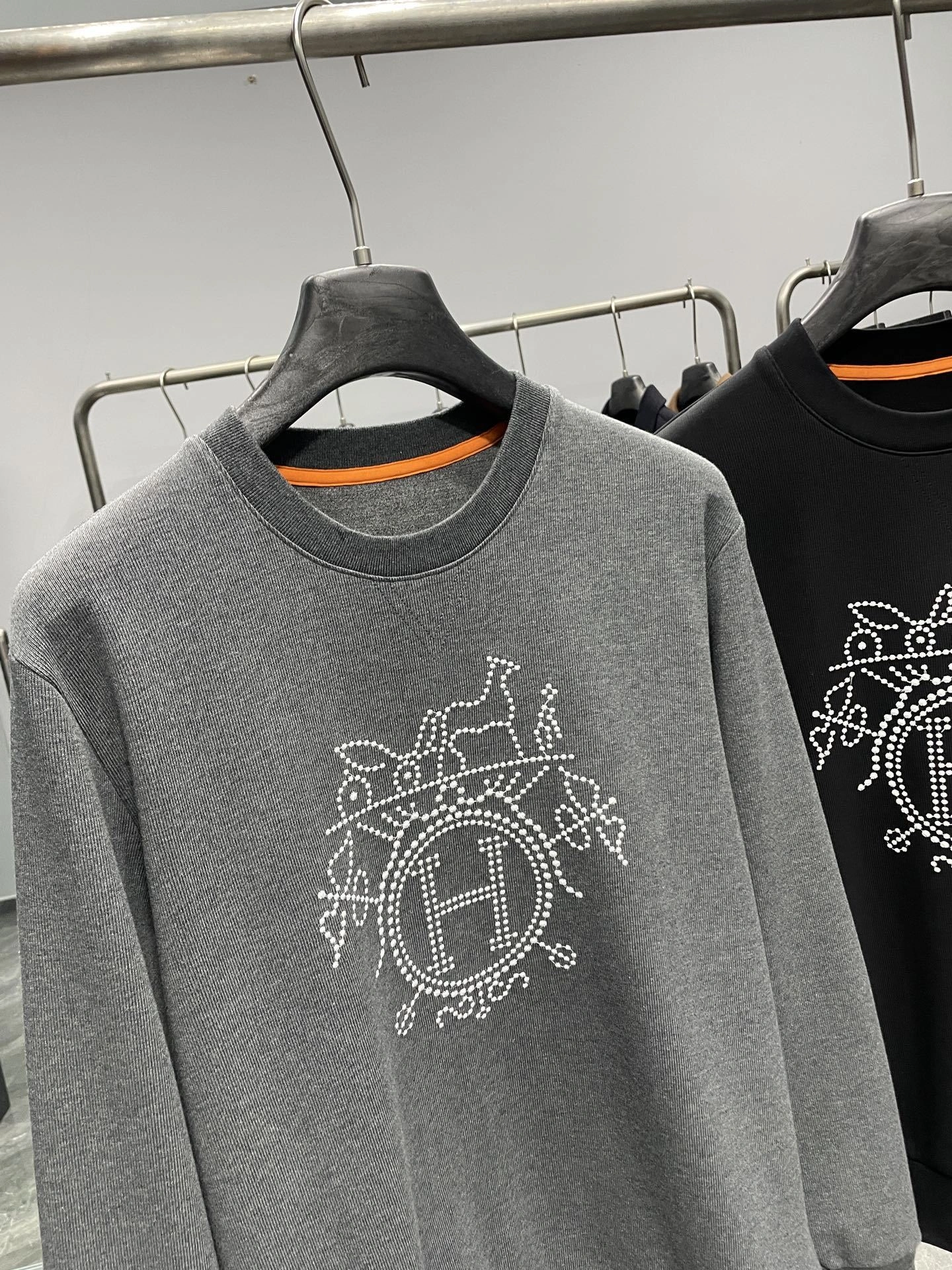 wg.luxury-- H5r75s Cotton embroidery oversize 2colour item: E-F000J1336-2
